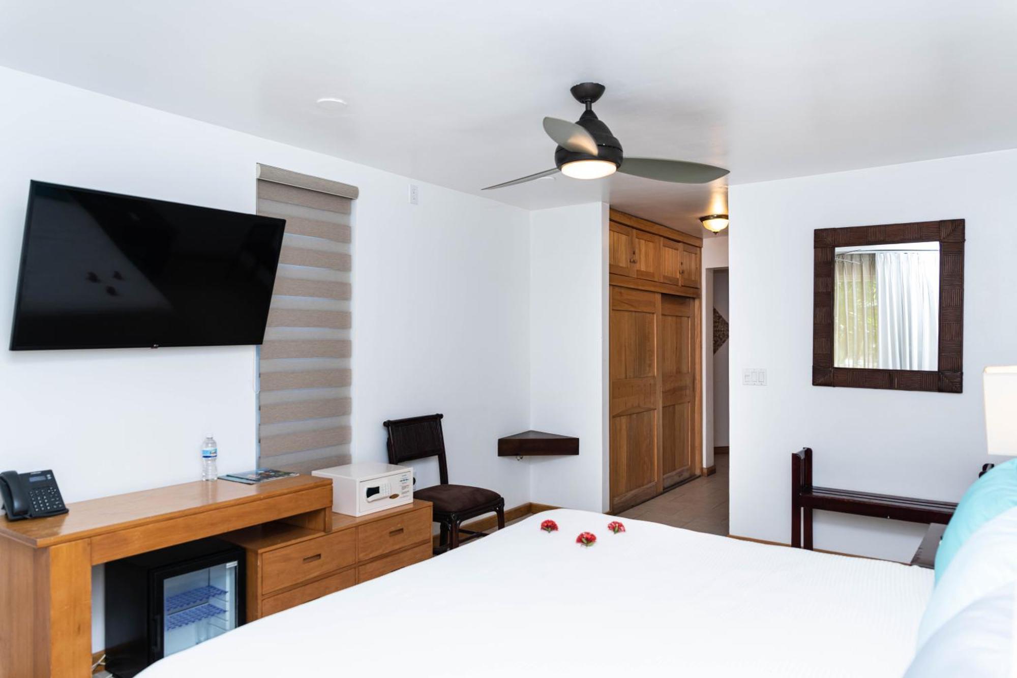 Paradise Beach Hotel & Resort ウェスト・ベイ 部屋 写真